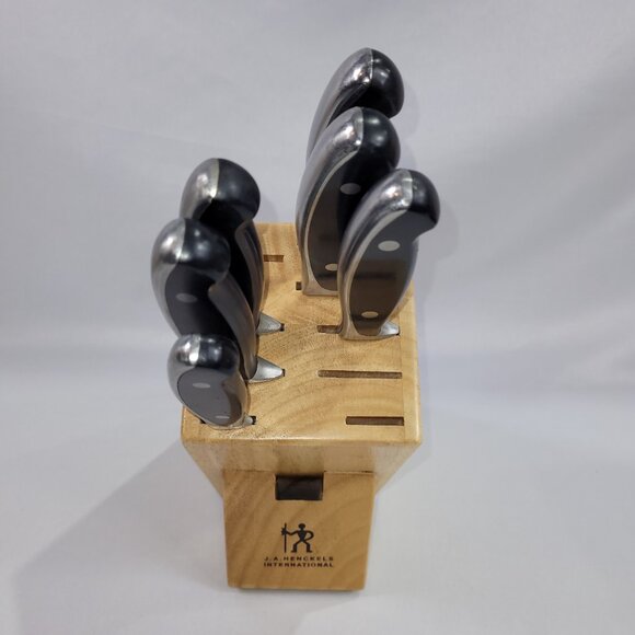 JA Henckels International 6 Knife & Block Cooking Knives Set - Picture 2 of 4